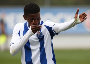 OLIVAL, PORTUGAL - NOVEMBER 1:  FC Porto forward Junior Joao Maleck Robles celebrates after scoring a goal during the UEFA Youth League match between FC Porto and RB Leipzig at Centro de Estagios do Olival on November 1, 2017 in Olival, Portugal.  (Photo by Gualter Fatia/Getty Images)