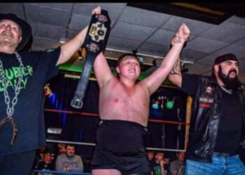 Joven luchador muere por Covid-19 en RU