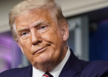 Trump instruye iniciar proceso de transición de presidencia