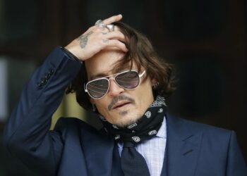 Jhonny Depp preocupado