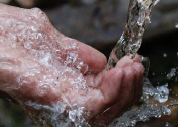 Agua comienza a cotizar en Wall Street