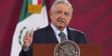 AMLO no sacrificará al guajolote que le regalaron en Oaxaca