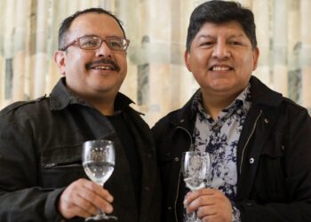 Bolivia reconoce legalmente a una pareja del mismo sexo