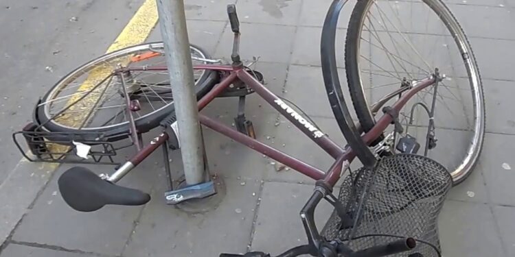 El ciclista perdió la vida tras un chpque vehicular en la colonia Obrera