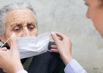 Los pacientes más afectados son las personas de la tercera edad