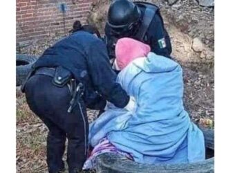 Abandonan a una abuelita en un lote baldío de Tlaxcala