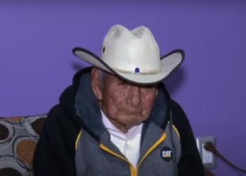 Don Manuel vive con su hija en Ciudad Juárez, Chihuahua, y quiere vivir más años, si Dios le da salud