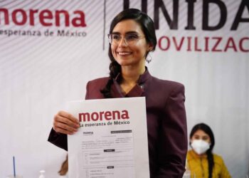 Excolaboradora de AMLO se registra como aspirante a la gubernatura de San Luis Potosí