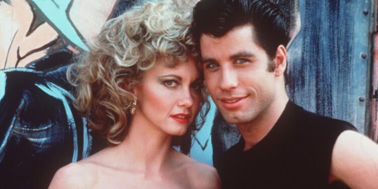 Jóvenes ingleses tachan de sexista la película Grease