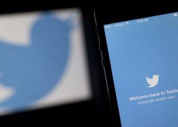 Líderes de opinión exigen a Twitter que explique sobre cuentas suspendidas