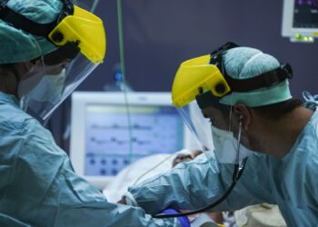 México nuevamente rompe récord de casos y muertes por Covid-19