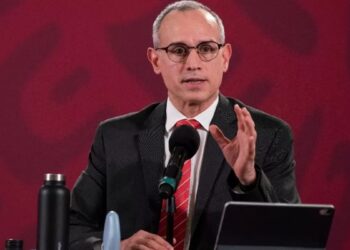 López-Gatell indicó que el laboratorio Moderna tiene una vacuna con tecnología parecida a la de Pfizer