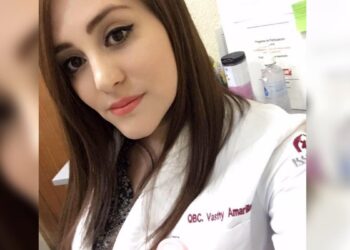 La química bióloga fue sometida a una cesárea para salvar a su bebé de seis meses de gestación