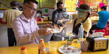 A partir del lunes 18 de enero se registrará una reapertura gradual de restaurantes en la CDMX