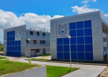 Exhiben a profesor de la UNACH por comentarios misóginos